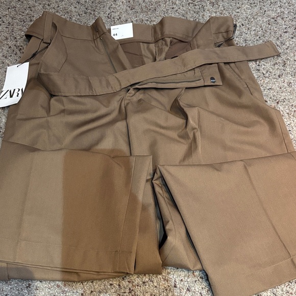 Zara Brown Chinos - Picture 1 of 2